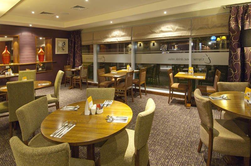 Premier Inn Liverpool John Lennon Airport Speke Bagian luar foto